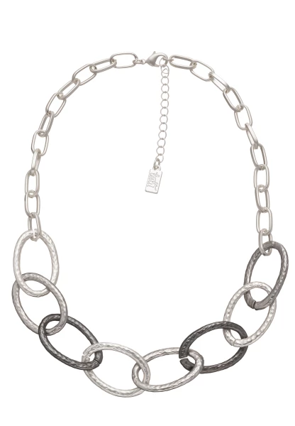 Leslii Halskette Swing Oval Silber Gehämmert Statement Kette